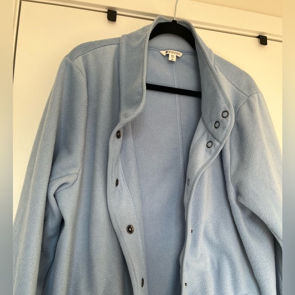 Fleece sweater with snap buttons - Picture 1 of 2